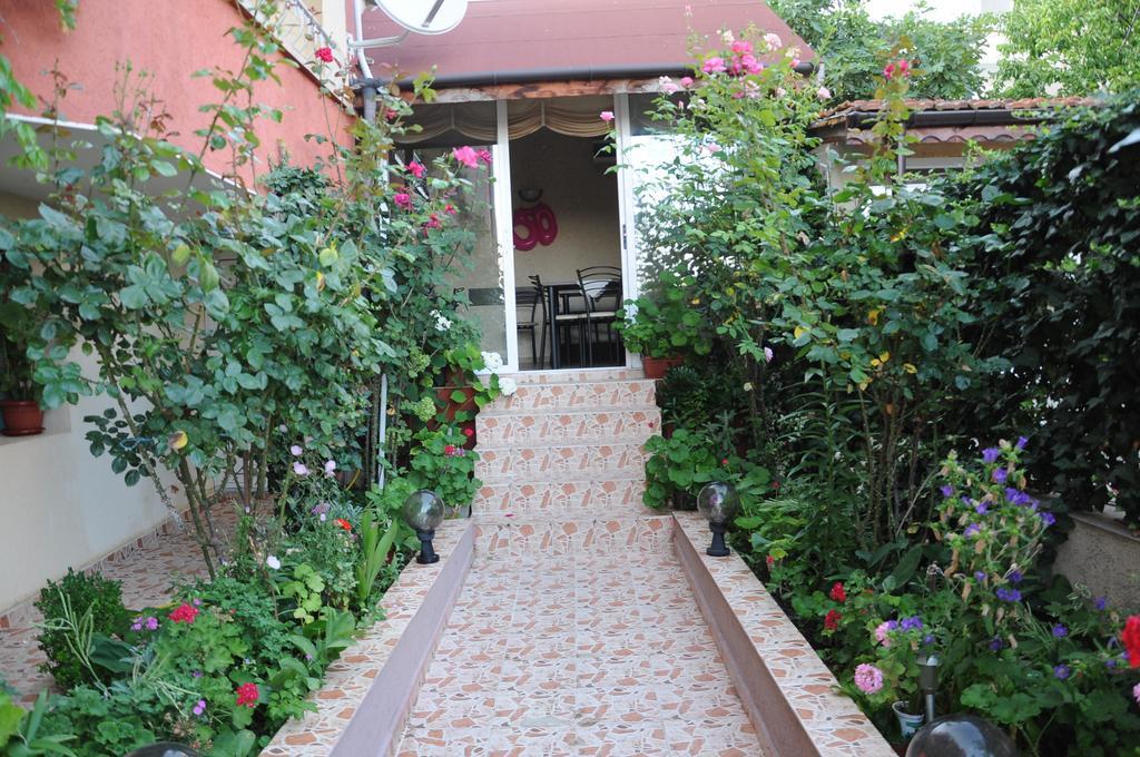 Hotel Babeva Sveti Vlas Exterior photo